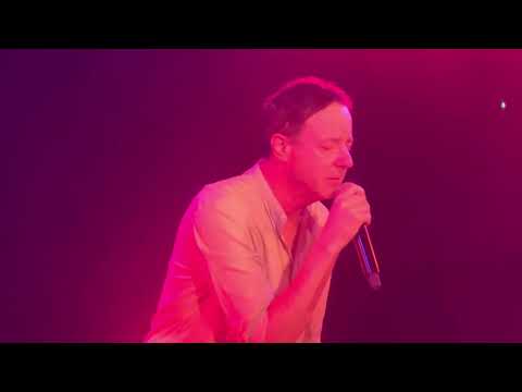 Видео: Animal ДжаZ (Zero People) - 02. Никому (клуб Melnā Piektdiena, Рига, 14.05.2025)