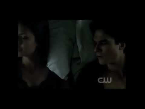 Видео: Vampire Diaries||Elena&Damon - Французский поцелуй