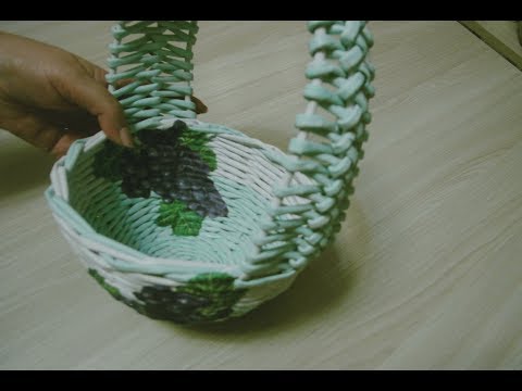 Видео: Конфетница из газетных трубочек./  Candy bowl made of newspaper tubes