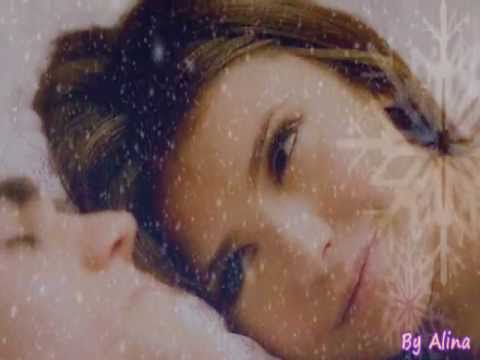 Видео: Elena/Stefan and Tyler/Caroline-новогодний поцелуй