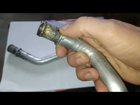 Видео: Потеет лобовое стекло Логан, устраняем