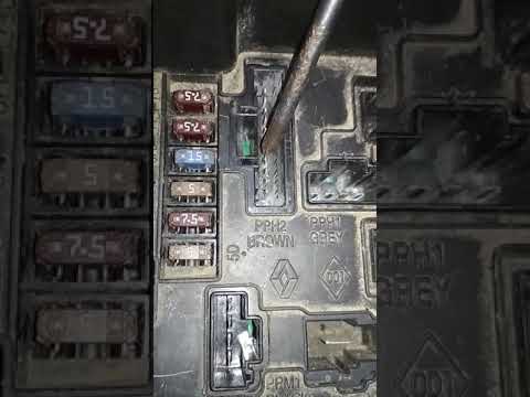 Видео: Рено Сценик 2 ошибка steering looked