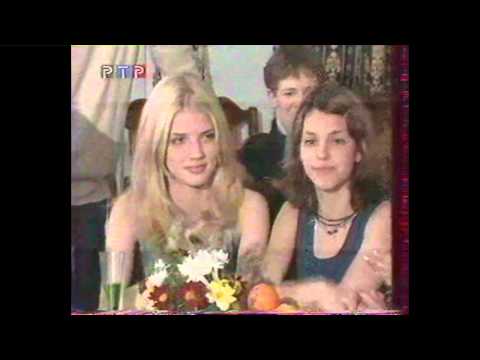 Видео: Простые - Мир состоит из гор