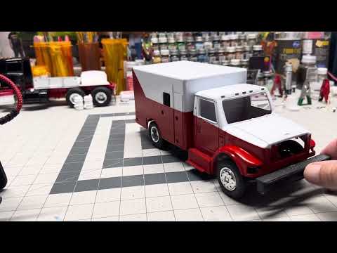 Видео: Навастар выходит из кабинки.