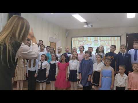 Видео: 29.10.25. Маша, первое выступление хора в ДШИ.