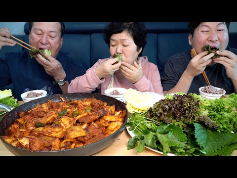 Видео: Жареная свинина с кимчи !! Корейское блюдо - ресторанное шоу Mukbang