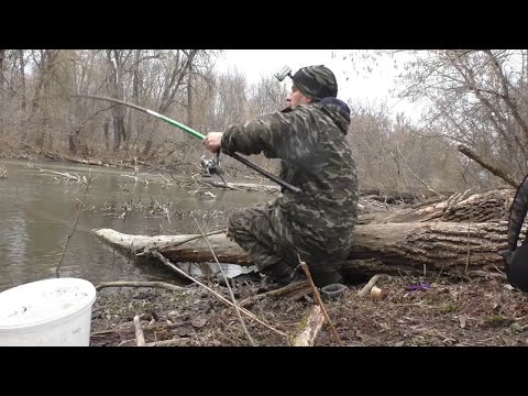 Видео: ХОРОШАЯ РЫБАЛКА НА ПОПЛАВОК В МАРТЕ. Весенняя рыбалка на поплавок.