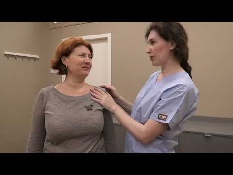 Видео: Приём остеопата. Боль и ограничение подвижности в плечевом суставе. Часть 1