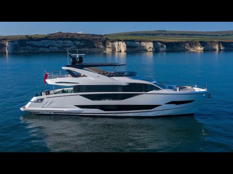 Видео: Новая суперяхта Sunseeker 90 Ocean Super Yacht 2022 года — полный обзор, новая модель (уже продана)