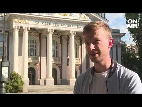 Видео: Да обичаш България повече от родината си: Холандец посещава възрастни от опустели села