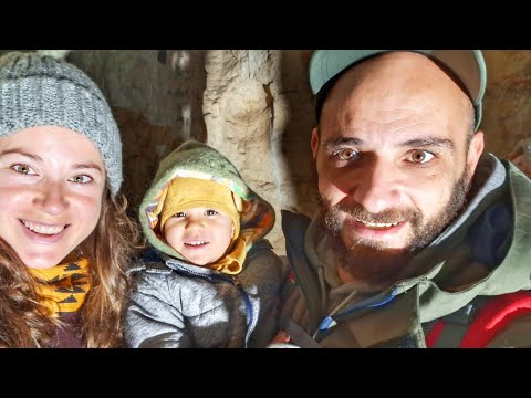 Видео: РЕМОНТ на СЕЛО: Вижте как ИЗОЛИРАХМЕ покрива и какъв е ЕФЕКТЪТ + мекици с КВАС ☼ Имение ХАЛО ☼