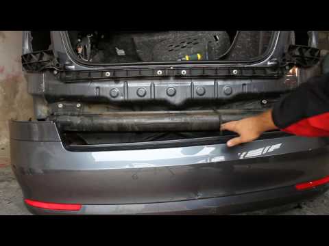 Видео: Как снять задний бампер на Skoda Octavia A5 FL