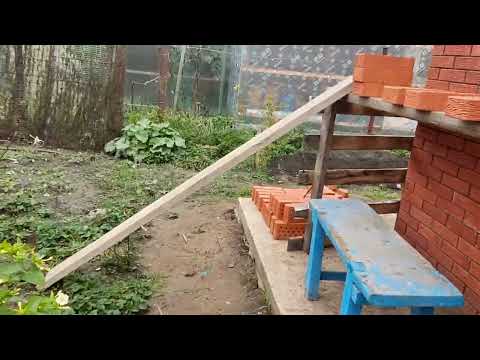 Видео: Облицовка саманной хаты с дешёвого кирпича 