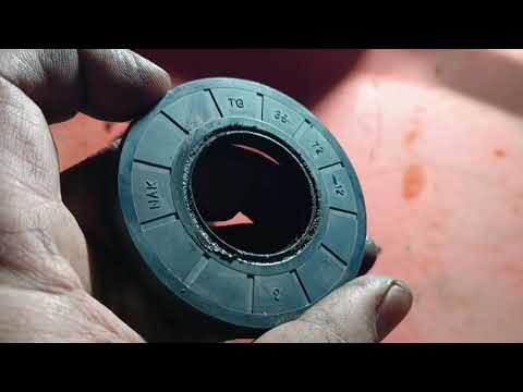 Видео: Замена правого подшипника на фрезе минитрактора NR-1600