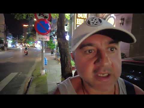 Видео: Ночная жизнь Вунгтау 2025 🇻🇳 | Ночная прогулка по пляжному городу Вьетнама после наступления темноты