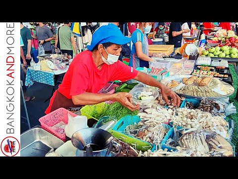 Видео: Огромный рынок уличной еды в Бангкоке | Обязательно к п...