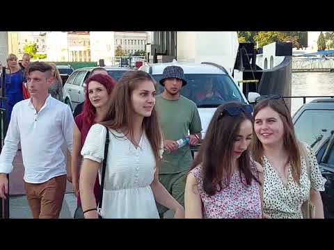 Видео: НАБЕРЕЖНАЯ СЕВАСТОПОЛЯ. ПОГРУЗКА И ВЫГРУЗКА ПАРОМА