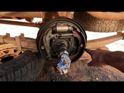 Видео: Как заменить задний ступичный подшипник на Toyota Land Cruiser