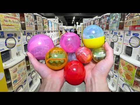 Видео: Самый большой в мире магазин игрушек-капсул! 3000 гасяпонов в Икебукуро, Япония