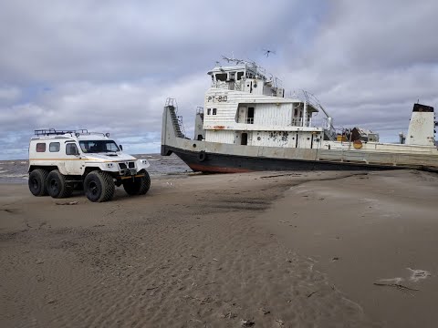 Видео: Брошенный буксир на Обской губе