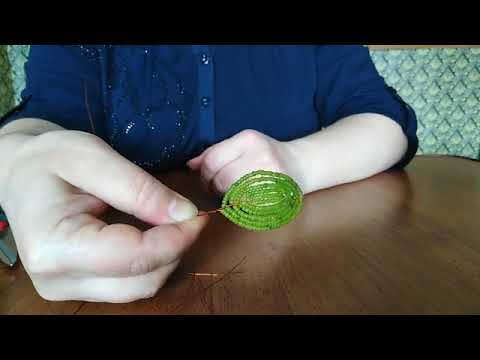 Видео: Майстер клас "Фіалка з бісеру"