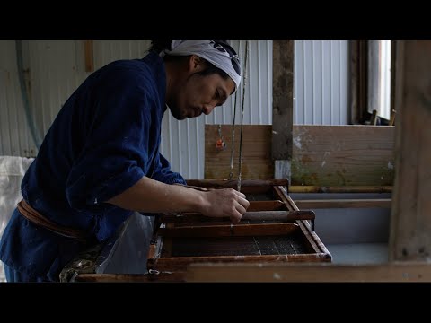 Видео: Процесс изготовления японской бумаги для сертификатов олимпийских наград