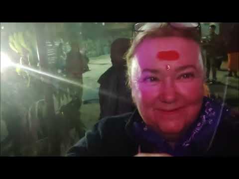 Видео: 28. Японский ресторан в Катманду. Пустые торговые центры. Арати и церемония кремации по непальски.