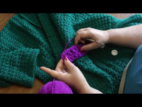 Видео: Осеннее пальто крючком