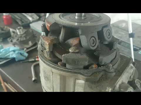 Видео: заклинивший компрессор кондиционера на AUDI A 4