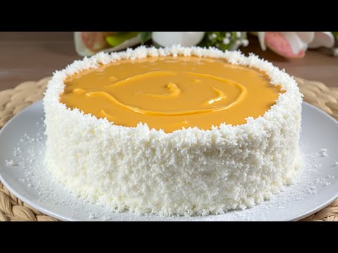 Видео: Знаменитый торт, который тает у нее во рту. Вкусный торт за 15 минут. Простые ингредиенты.