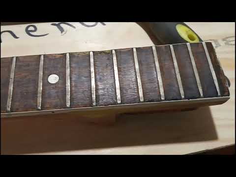 Видео: Ремонт грифа баса Урал