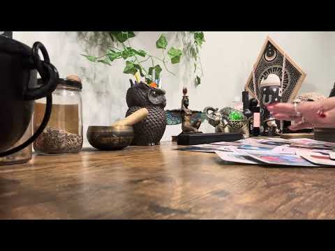 Видео: #Весы, часть 2. Кто-то, находящийся под любовным заклинанием, использует его, чтобы напасть на те...