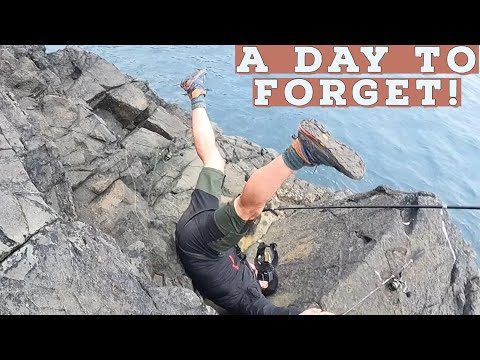 Видео: Рыбалка не удалась, повезло, что остался жив и поймал несколько сайд 😂🎣