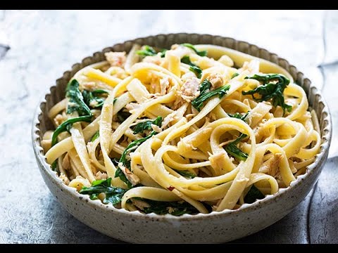 Видео: Букатини с тунцом от Дженнаро Контальдо