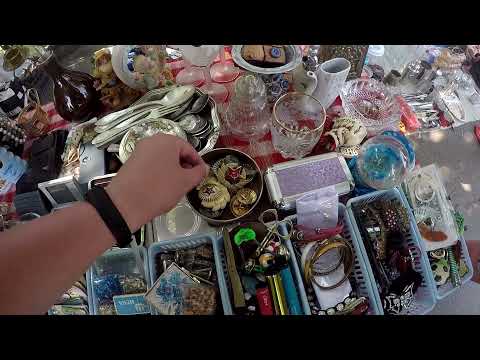 Видео: БАРАХОЛКА ( БЛОШИНЫЙ РЫНОК ) В ТАГАНРОГЕ! ИЮЛЬ 2021 КЛАДОВЫЕ МОНЕТЫ, ЧЕШУЯ, ЗНАЧКИ, МЕДАЛИ.....