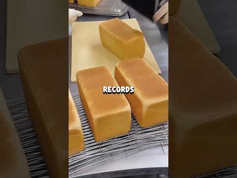 Видео: [ПОЛНАЯ ИСТОРИЯ] Его семья притворялась бедной, пока я не дал им попробовать их собственную игру