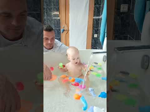 Видео: водные процедуры.. ;)