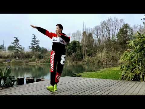 Видео: ♫ ♪ 🎶 ТАНЦУЕТ 💃 КРАСОТКА 🔝💘💃Цин🔔Цин  ❉ Суунун Боюнда ❉ Поёт киргизский мальчик Элнар Дайыр ❉💃 ♫ 🔔 🔔🔔