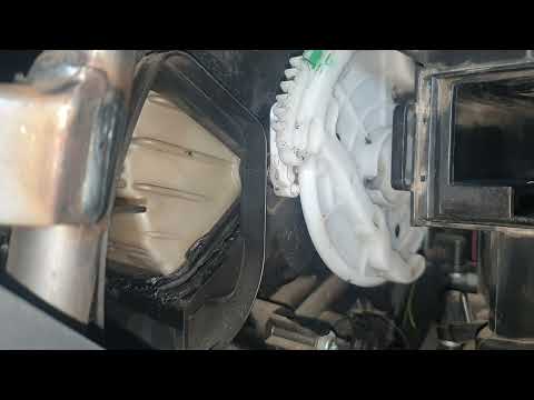 Видео: залипла заслонка на ноги тойота аурис. решено