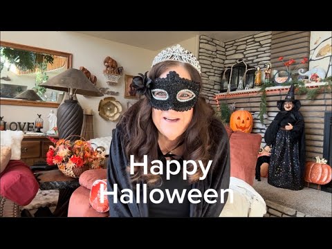 Видео: Счастливого Хэллоуина! Кто я?