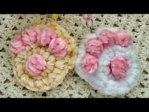 Видео: МК лапка из плюша крючком!