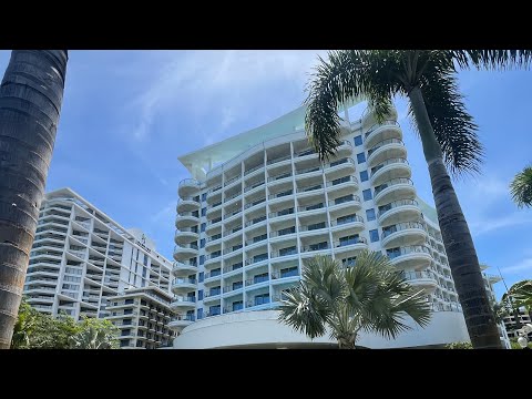 Видео: #1🇨🇳Прилет на Хайнань. Обзор номера Sanya Junji seaview hotel 5*. Ананас, Miniso, KKV,Дадунхай