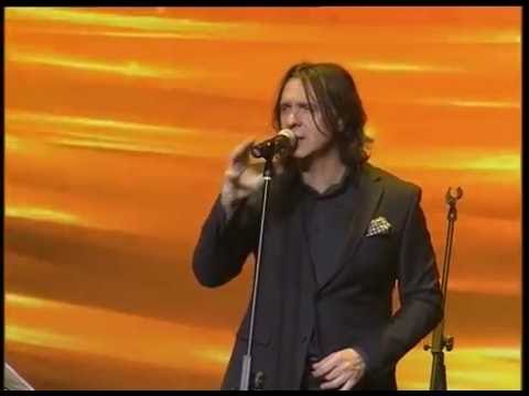 Видео: "Ты не такая как все" Игорь Корнилов (Фрагмент сольного концерта  в Салехарде, 2016г.)