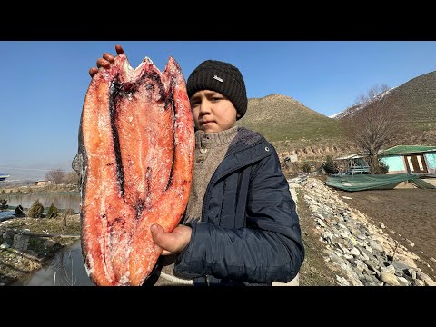 Видео: Как Узбеки  жарят Красную Рыбу! Термез!
