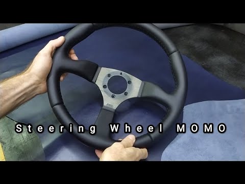 Видео: Перетяжка спортивного руля MOMO Наппа кожей..(Sports Steering Wheel MOMO)