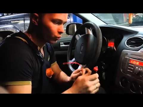 Видео: Как установить неоновый шнур в Ford Focus 2  {Колхозим}