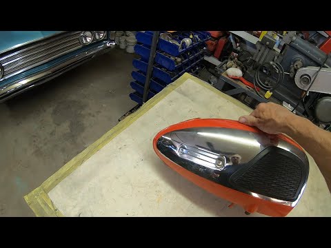 Видео: Удалить ржавчину и старую подкладку с бака мотоцикла