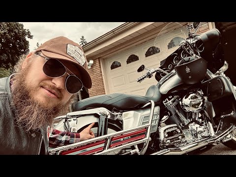 Видео: Как снять/поставить заднее колесо. Замена задней резины Harley Davidson