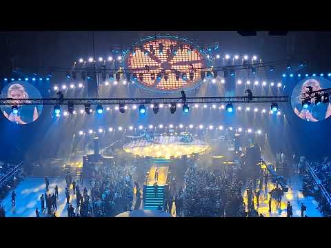 Видео: Люся Чеботина ❤️ Мегамикс. Первый сольный концерт. Live Arena 5.12.2024
