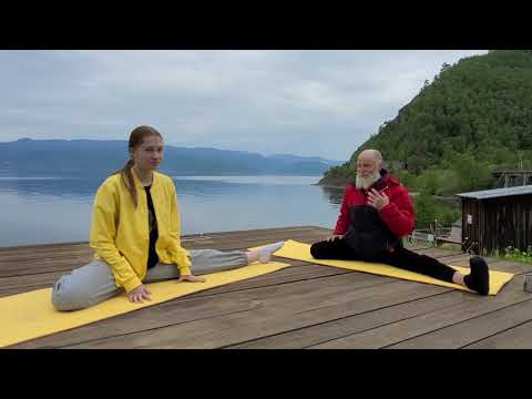 Видео: Растяжка с Дедом Пауком Андронычем